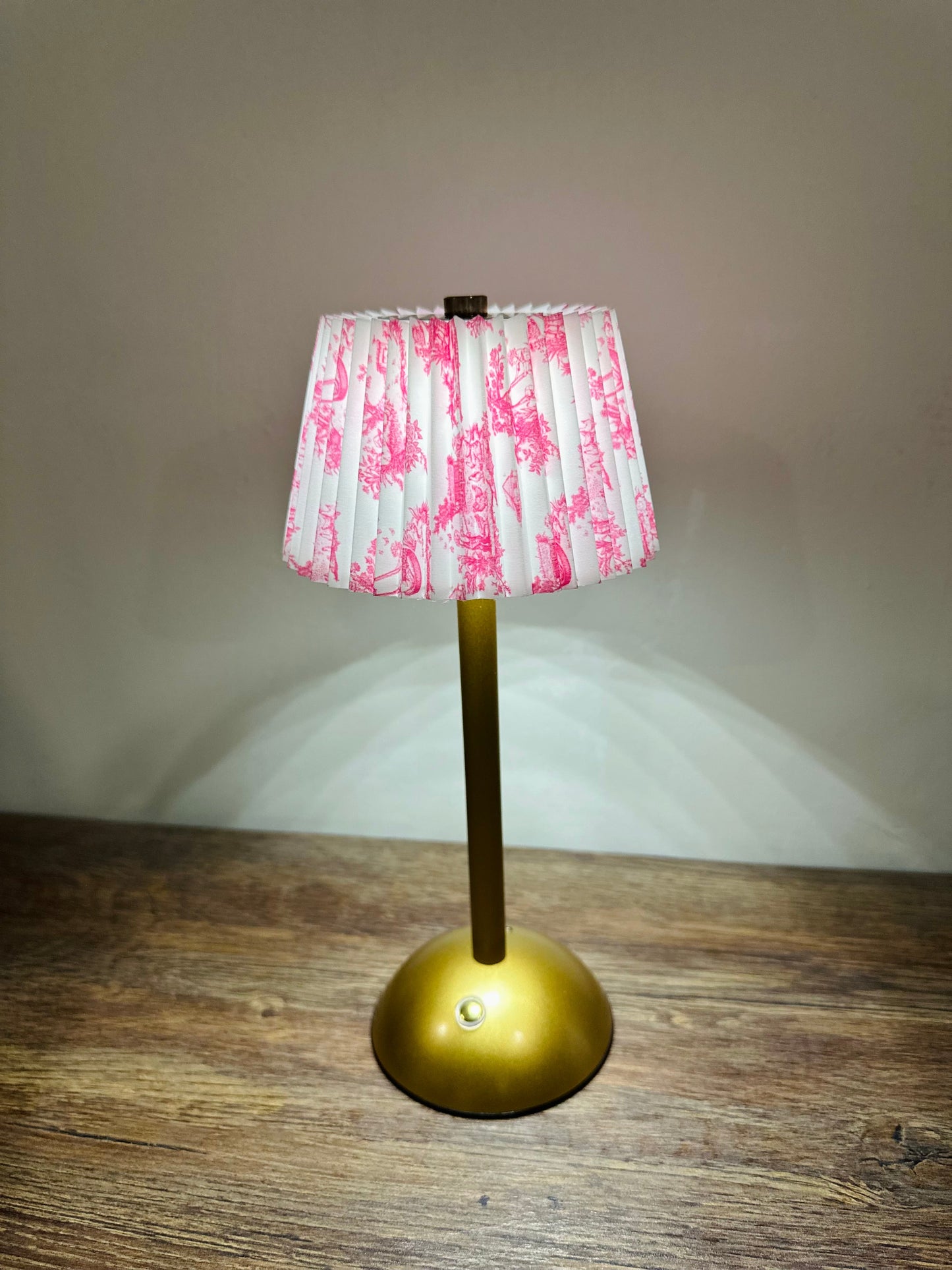 Table Lamp IW1
