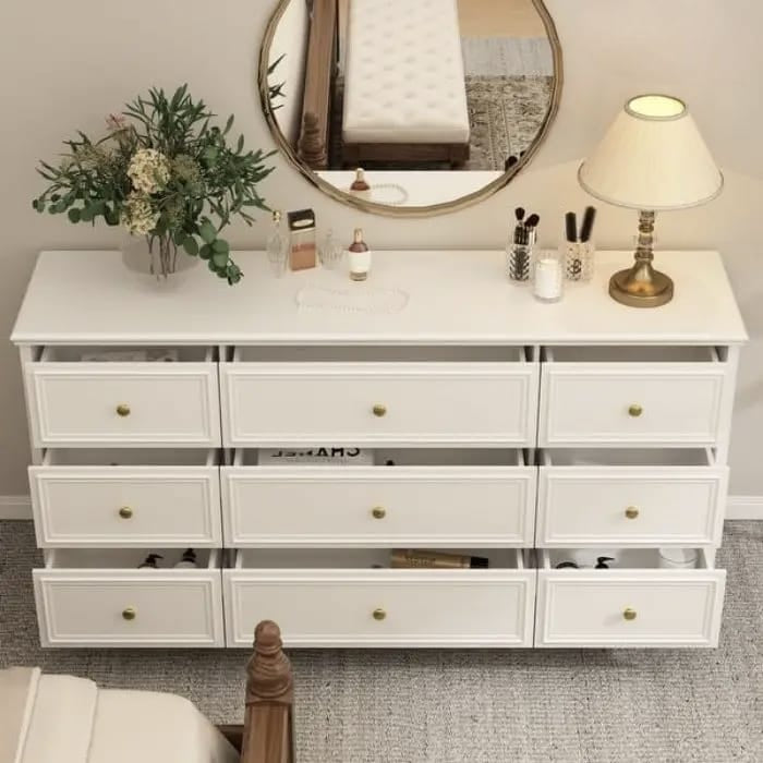 Milky Chester Drawer